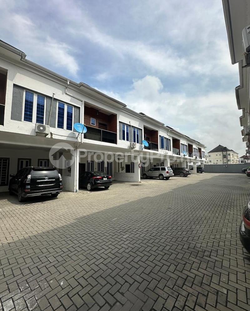4 bedroom House for sale orchid Lekki Lagos