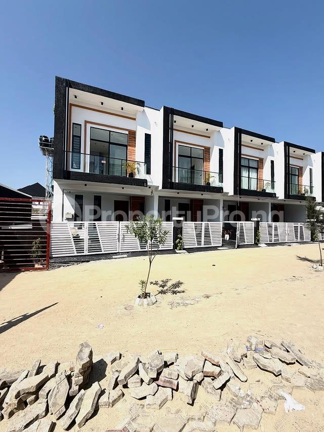 4 bedroom House for sale Ikota Lekki Lagos