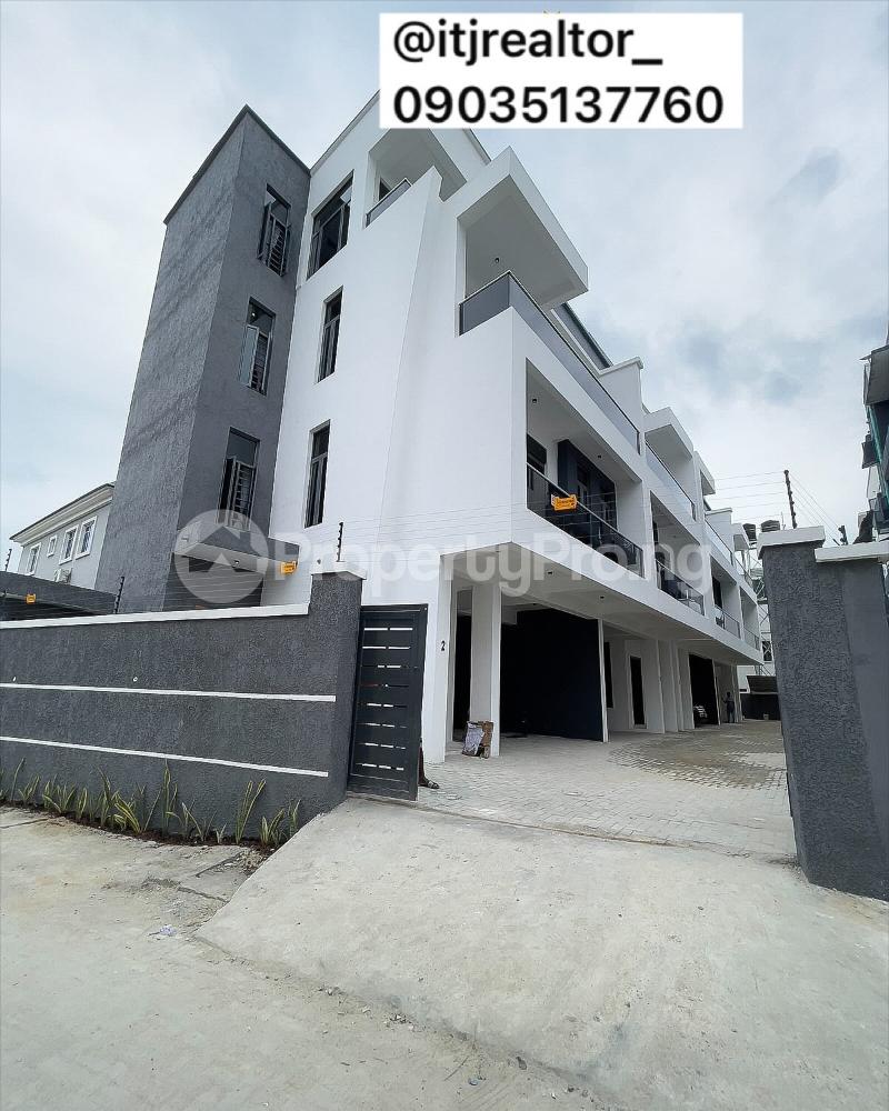 4 bedroom House for sale Ologolo Lekki Lagos