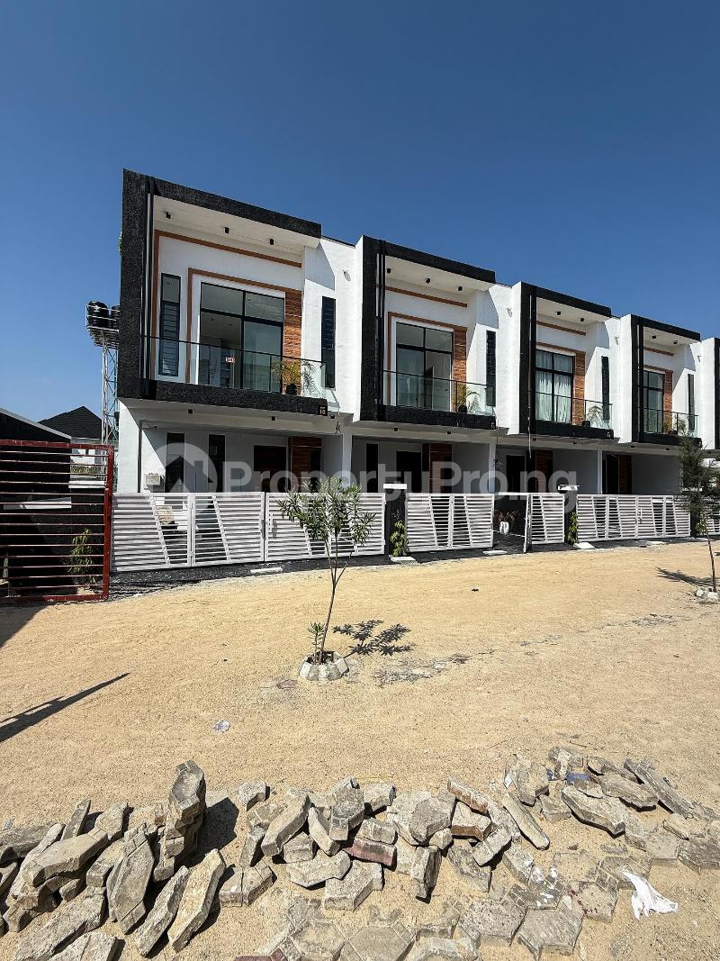 4 bedroom House for sale Ikota Lekki Lagos