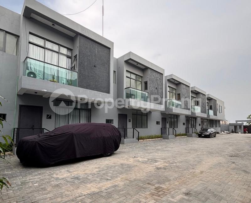 4 bedroom House for rent New Road Lekki Lagos