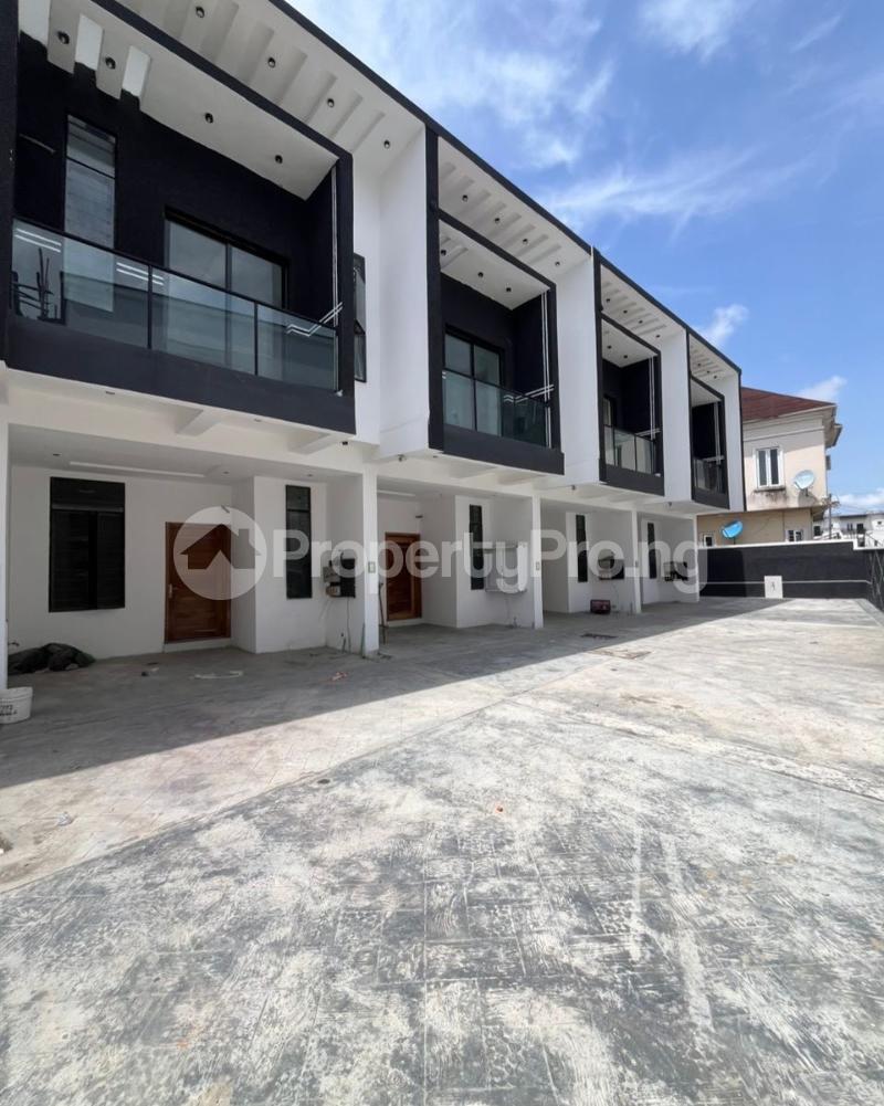 4 bedroom House for sale Chevron Lekki Lagos
