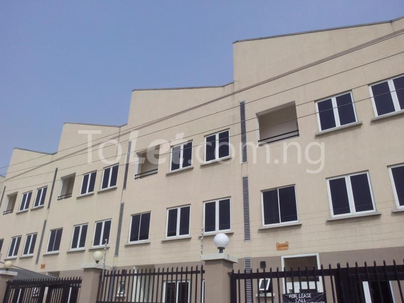 4 bedroom House for rent Opposite Ihuntayi Road, Adjacent Oba Oniru Palace, Lekki Phase 1 Lekki Lagos