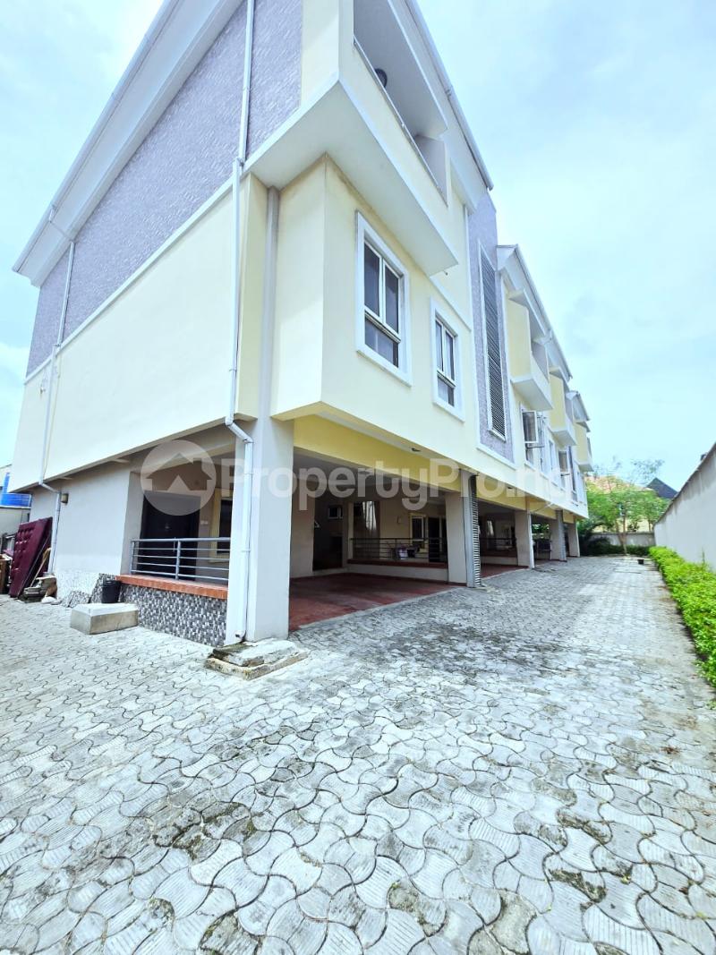 4 bedroom House for rent Osapa london Lekki Lagos