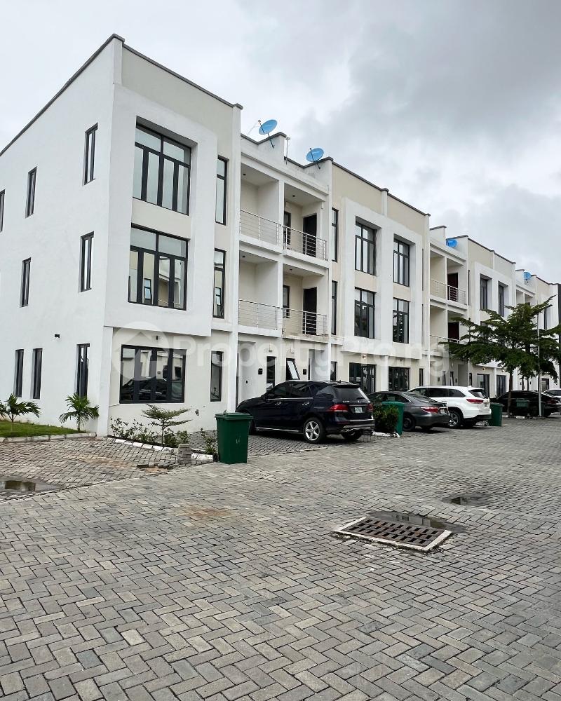 4 bedroom House for rent Platinum Way Ikate Lekki Lagos
