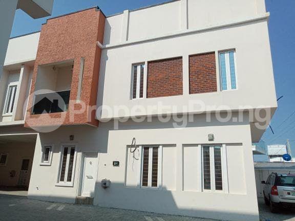 4 bedroom House for sale Orchid Road Lekki Lagos
