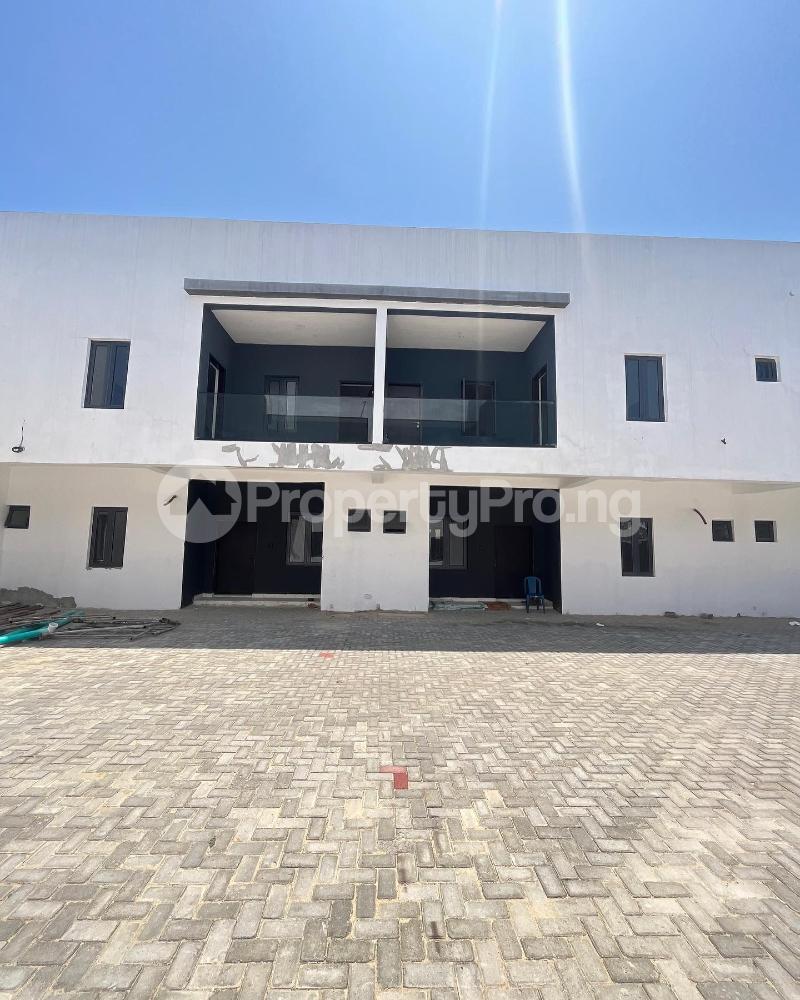 4 bedroom House for sale Ikota Lekki Lagos