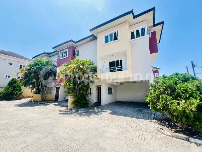 4 bedroom House for rent Behind Megachicken Restaurant Ikota Lekki Lagos - 0