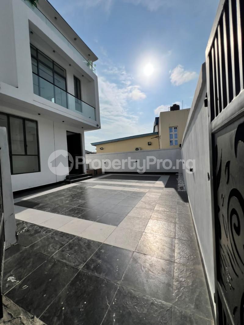 4 bedroom House for sale Chevron Lekki Lagos