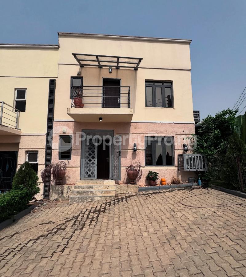 4 bedroom House for sale Life Camp Abuja
