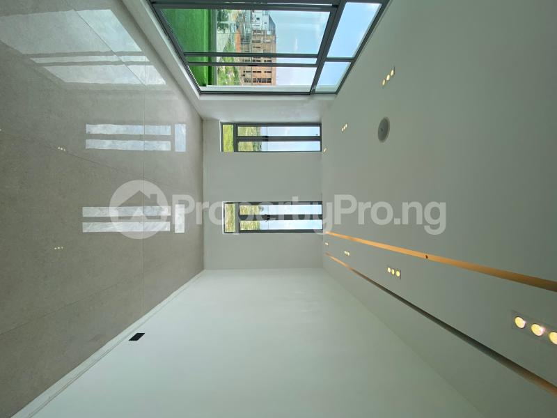 5 bedroom House for sale Osapa london Lekki Lagos