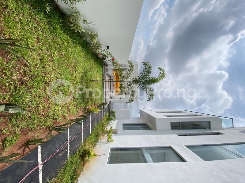 5 bedroom House for sale Osapa london Lekki Lagos