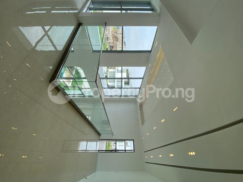 5 bedroom House for sale Osapa london Lekki Lagos