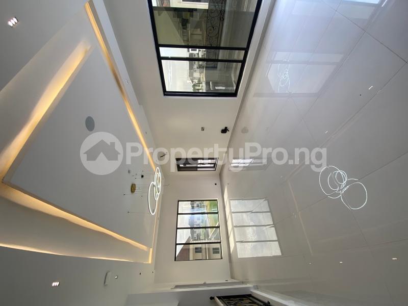 5 bedroom House for sale Pinnock Beach Osapa london Lekki Lagos