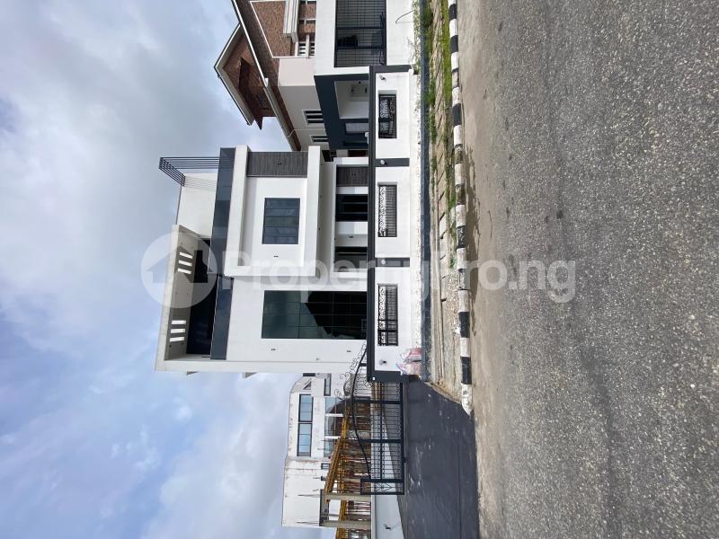 5 bedroom House for sale Pinnock Beach Osapa london Lekki Lagos