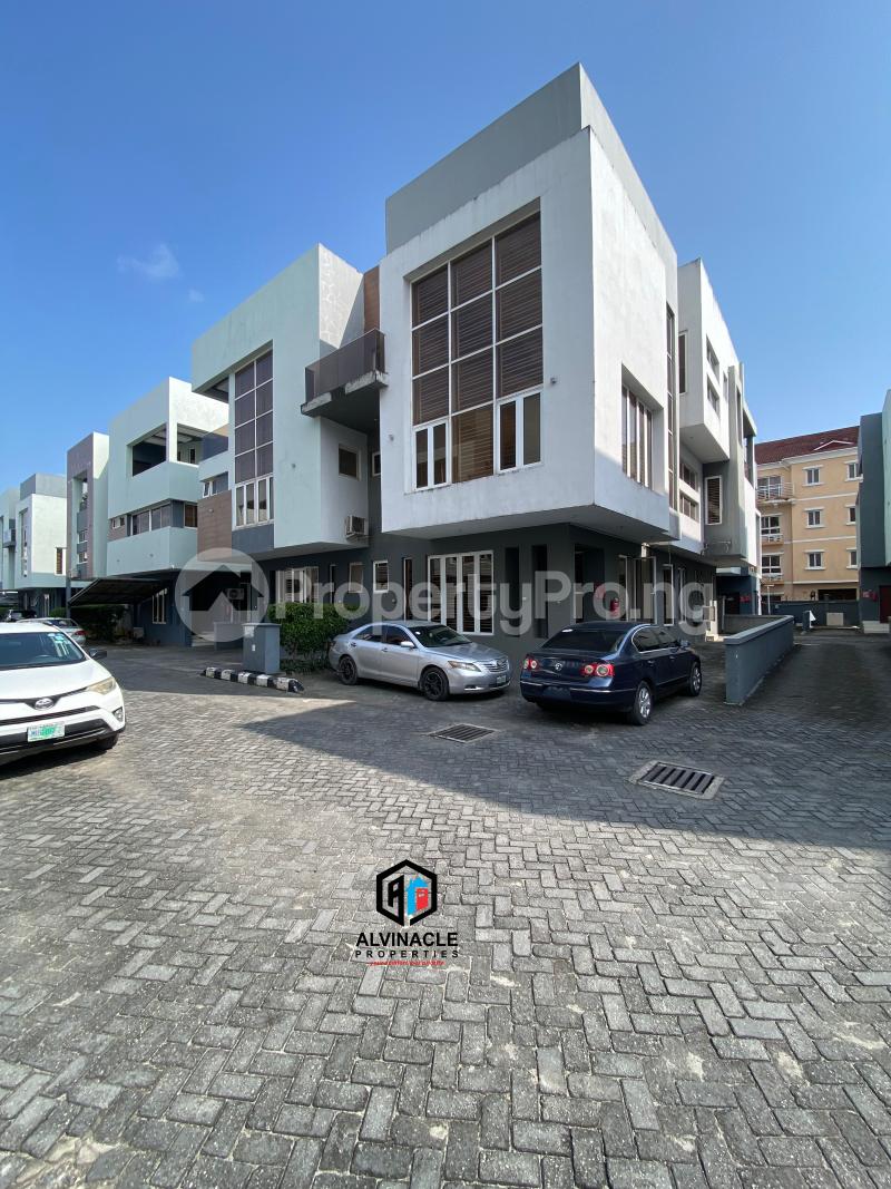 5 bedroom House for sale  Osapa london Lekki Lagos