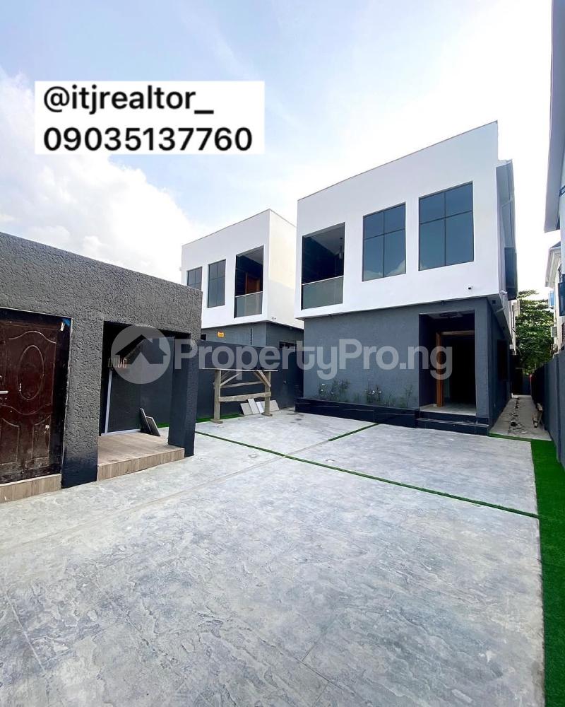 5 bedroom House for sale Ologolo Lekki Lagos