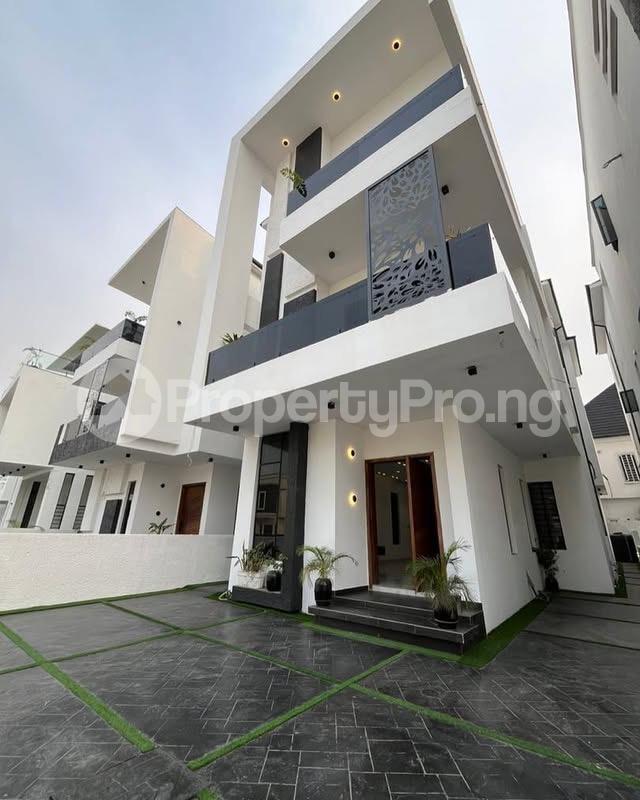 5 bedroom House for sale chevron Lekki Lagos