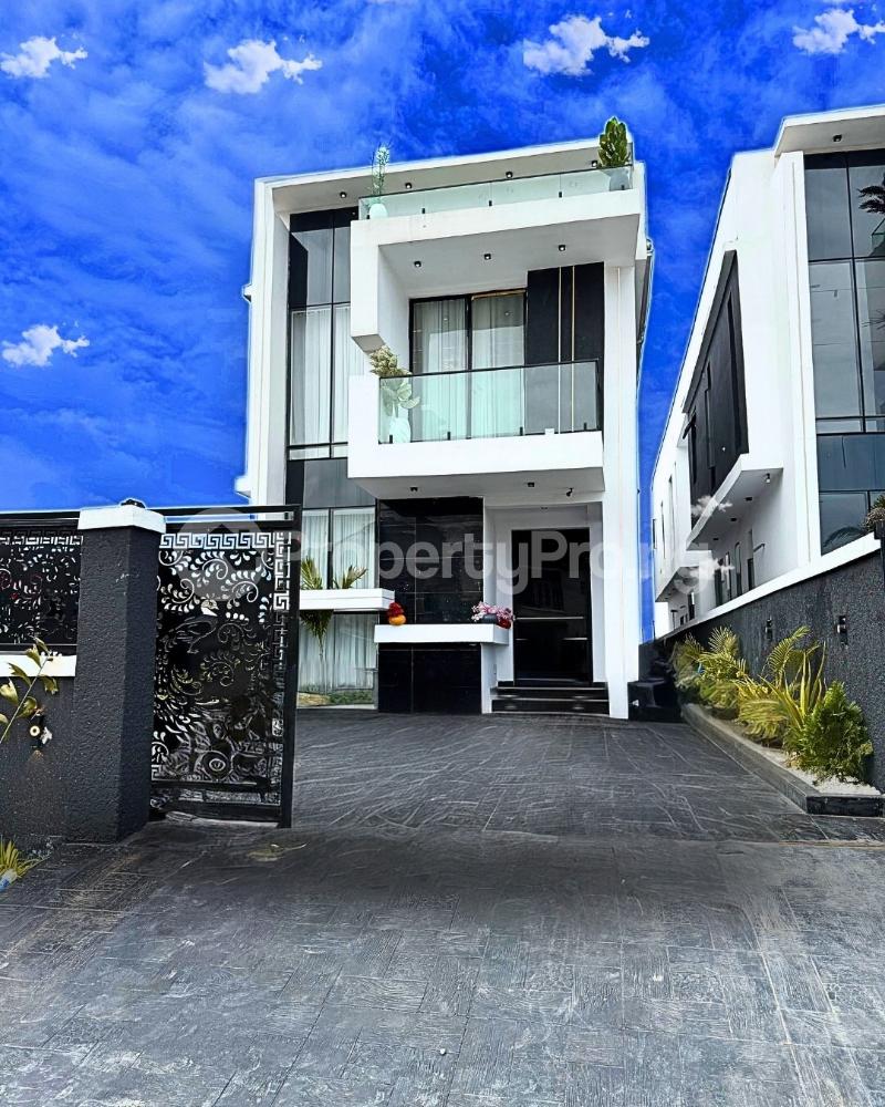 5 bedroom House for sale Ologolo Lekki Lagos