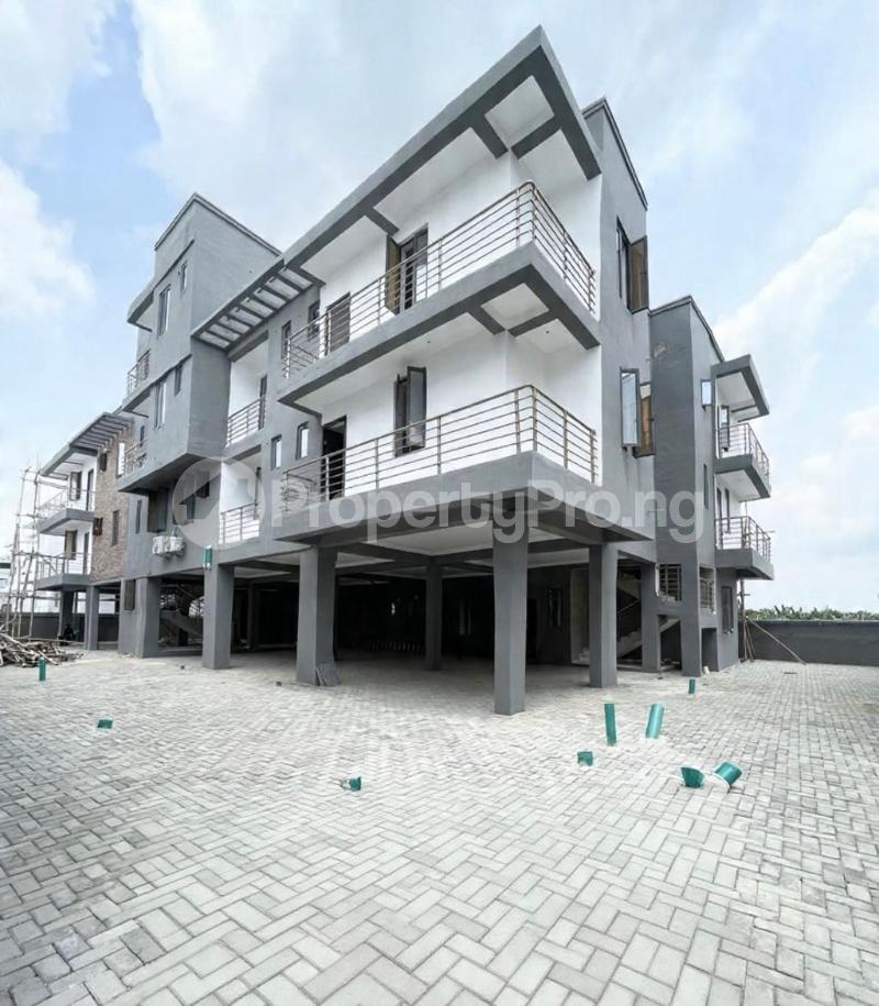 5 bedroom House for sale Abraham adesanya estate Ajah Lagos