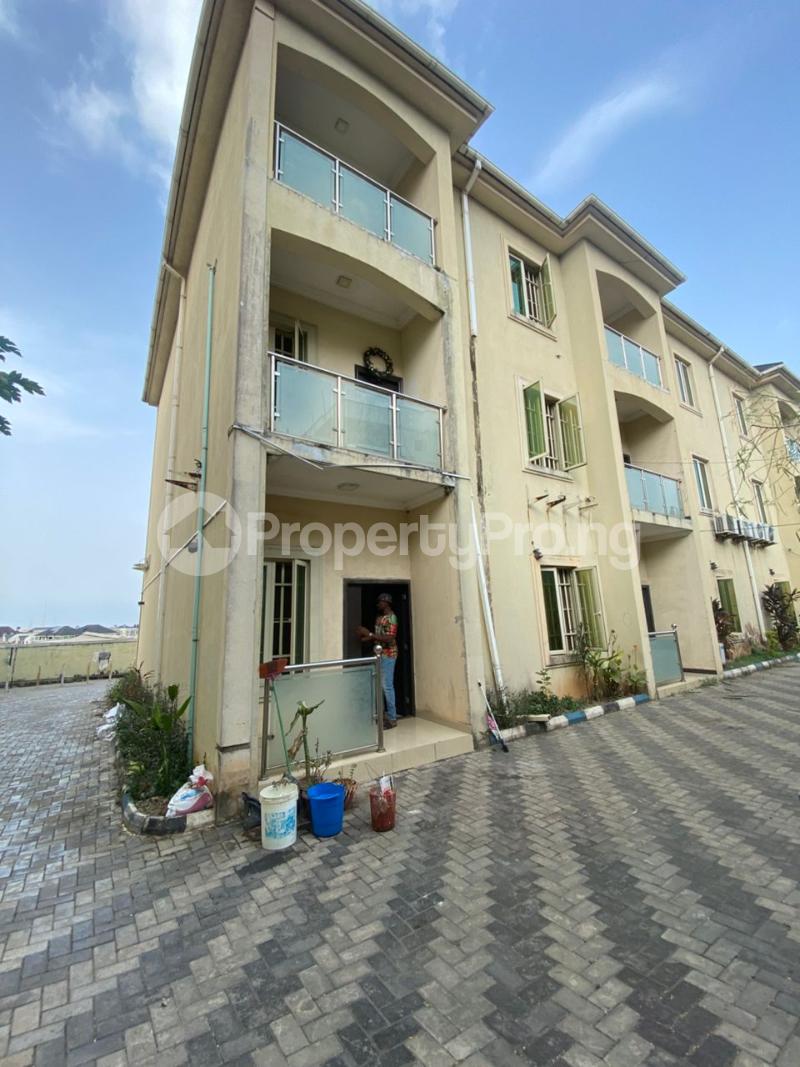 5 bedroom House for rent In A Secured And Call To Access Estate At Magodo Gra Phase 1 Isheri Ojodu Berger Ikeja Lagos Magodo GRA Phase 1 Ojodu Lagos