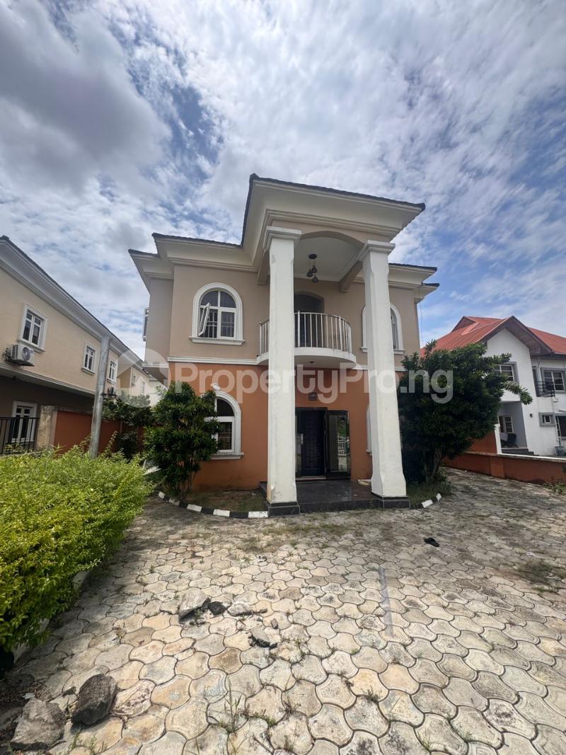 5 bedroom House for rent Carlton Gate Estate Chevron Lekki Lagos