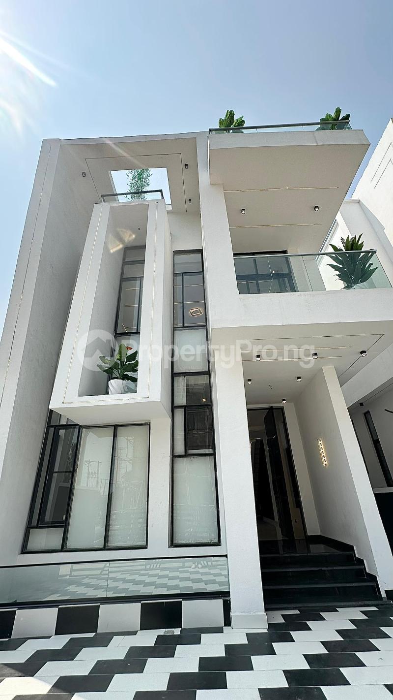 5 bedroom House for sale Chevron Lekki Lagos