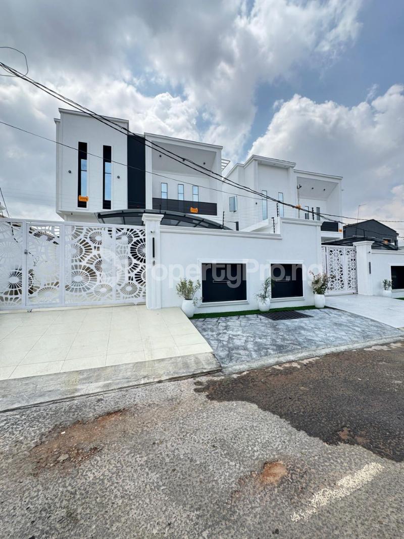 5 bedroom House for sale Omole phase 2 Ojodu Lagos