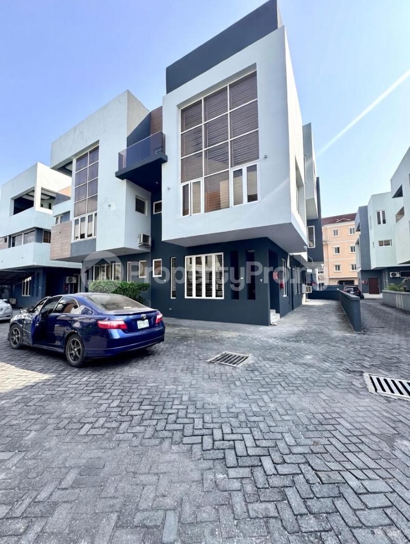 5 bedroom House for sale Osapa london Lekki Lagos