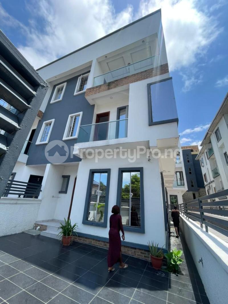 5 bedroom House for rent By Domino’s Pizza Agungi Lekki Lagos