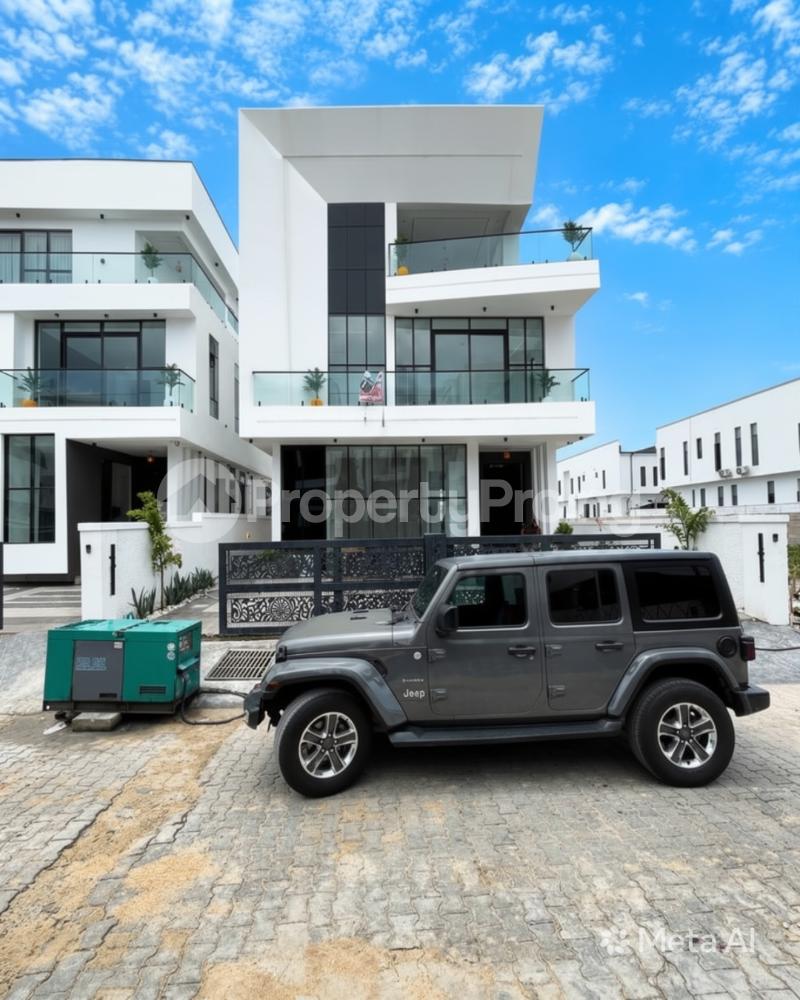 6 bedroom House for sale Chevron Lekki Lagos