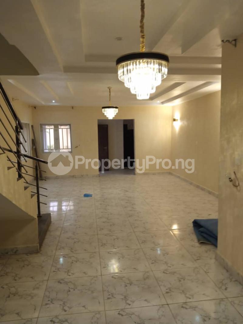 4 bedroom House for rent Close To Fairview School Guzape Abuja