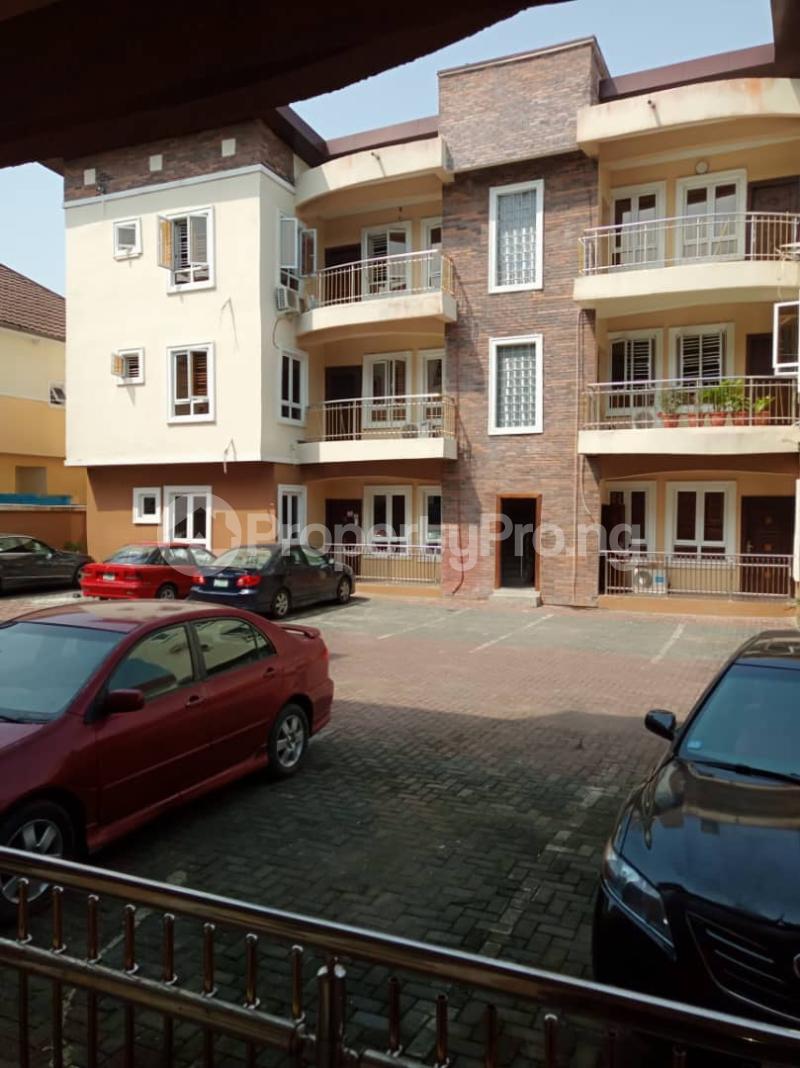 3 bedroom Flat / Apartment for rent Spg Road Ologolo Lekki Lagos