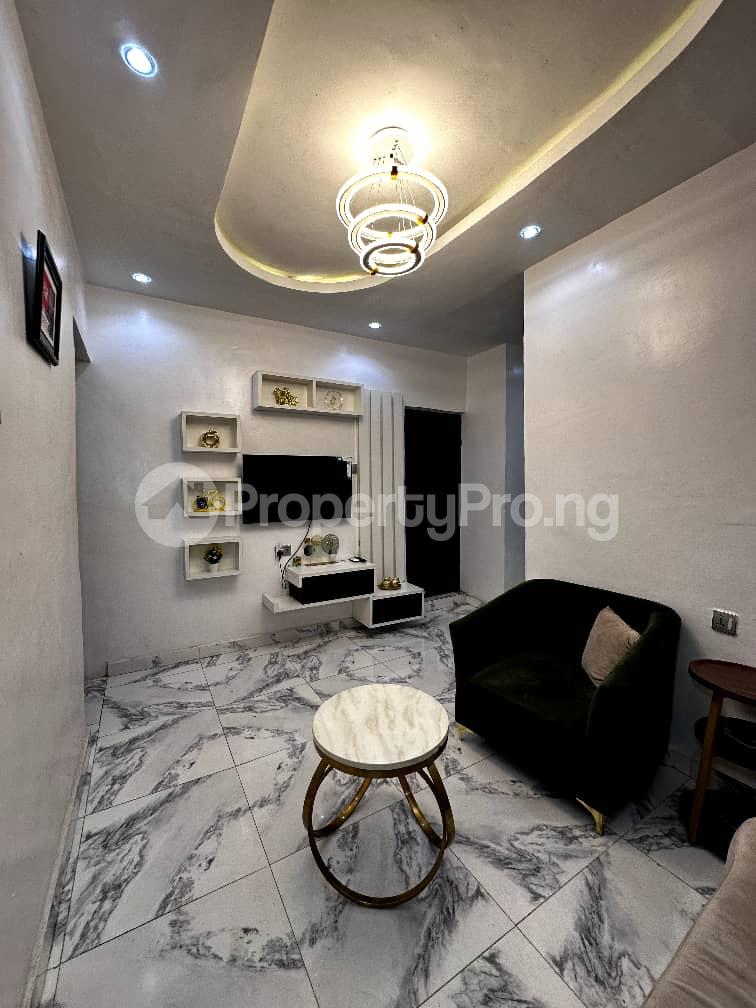 1 bedroom Flat / Apartment for shortlet Off Isaac John Yaba Lagos