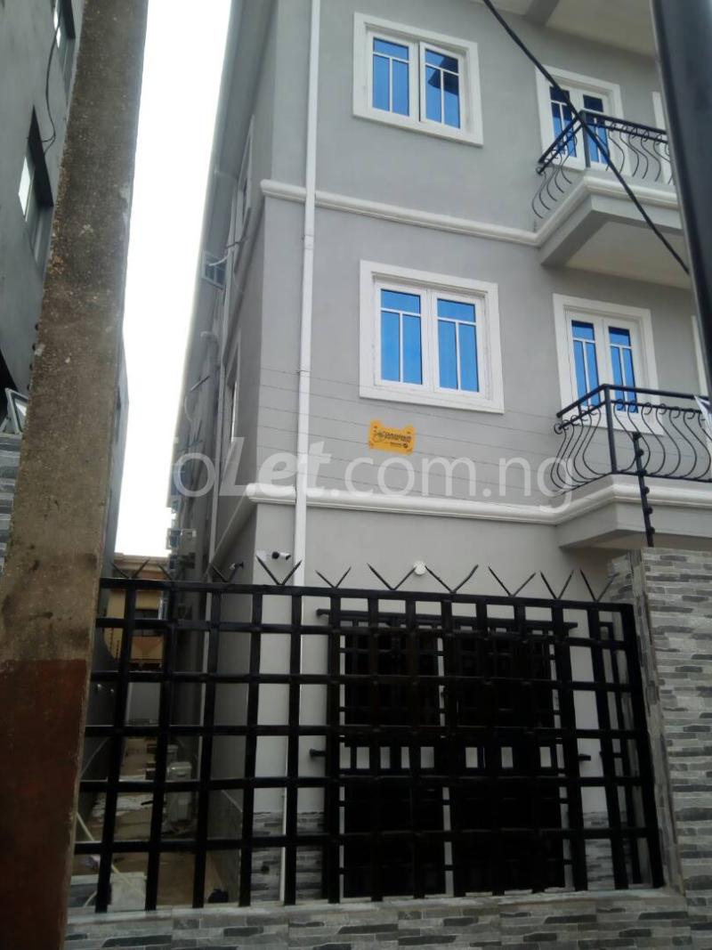 2 bedroom Flat / Apartment for rent Alagomeji Alagomeji Yaba Lagos
