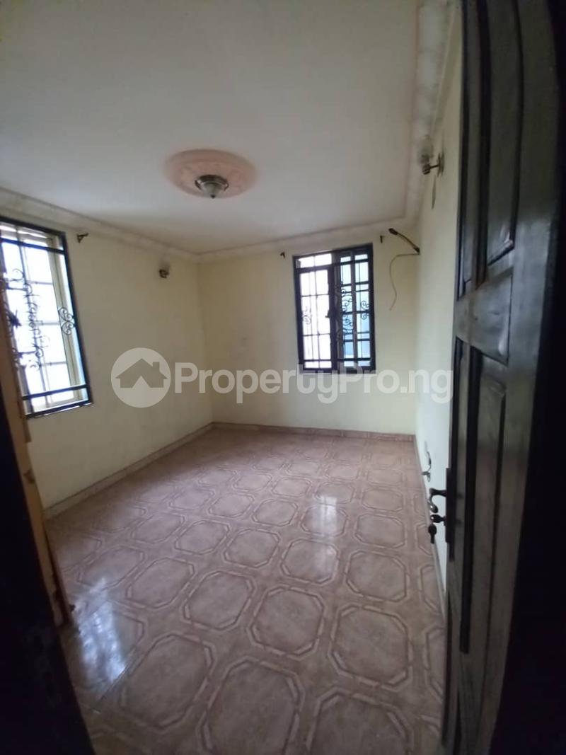 2 bedroom Flat / Apartment for rent   Akoka Yaba Lagos