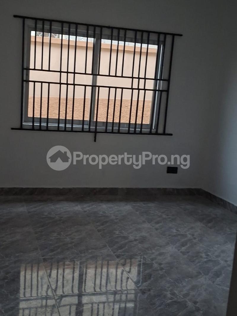 1 bedroom Flat / Apartment for rent Crescent Estate Mende Maryland Lagos