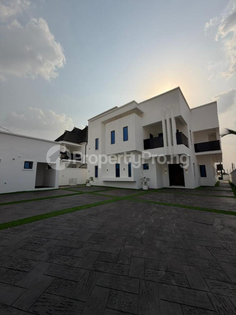 4 bedroom House for sale Olapade Agoro Main Oluyole Estate Oluyole Estate Ibadan Oyo