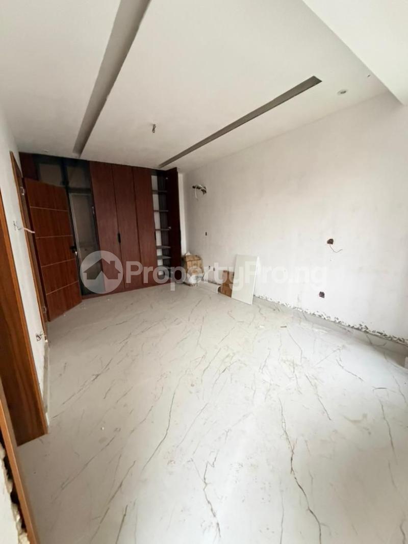 4 bedroom House for sale Gbagada Lagos
