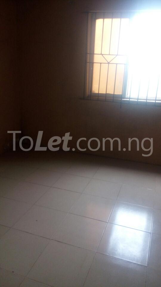 1 bedroom Flat / Apartment for rent Idimu Ejigbo Estate. Ejigbo Ejigbo Lagos