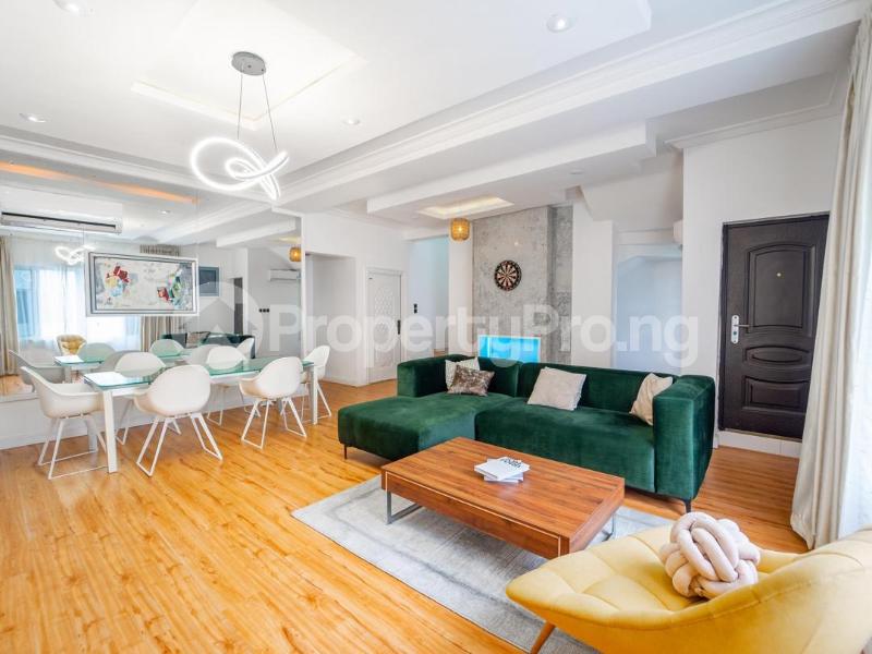 3 bedroom Flat / Apartment for shortlet Osapa london Lekki Lagos
