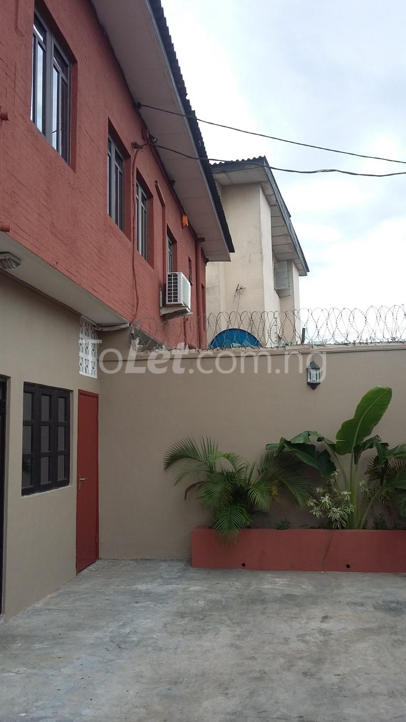 4 bedroom House for rent Folashade Ajayi, Off Opeifa Street Anthony Village Maryland Lagos