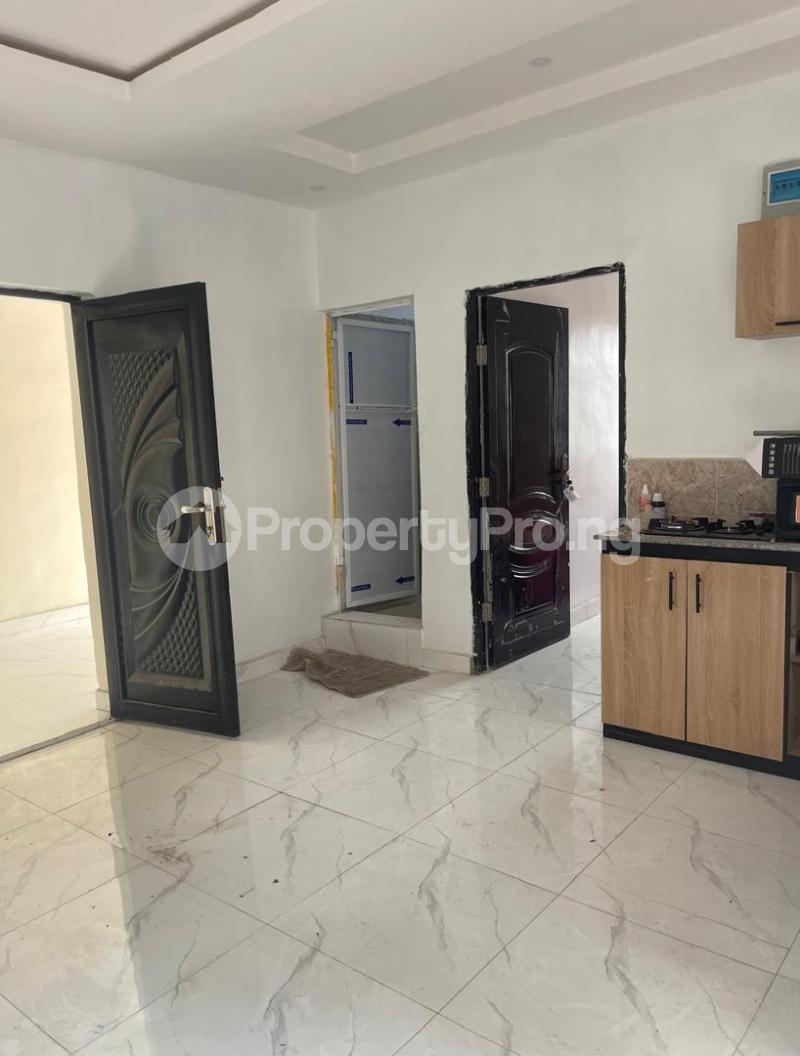 1 bedroom Flat / Apartment for rent  Akoka Yaba Lagos