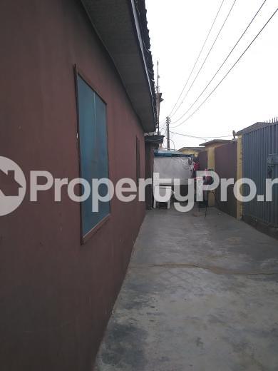 1 bedroom Flat / Apartment for rent Ojo Akoka Yaba Lagos