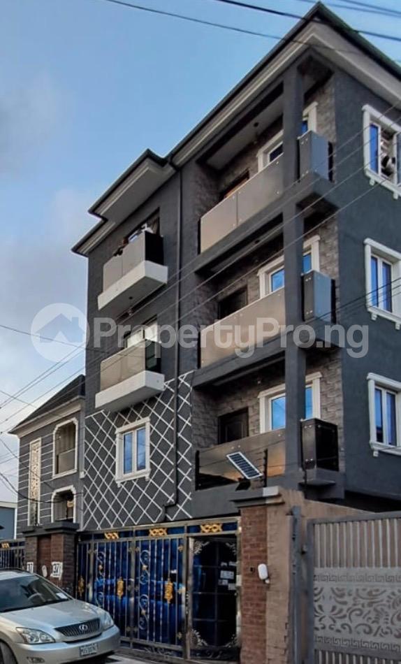 2 bedroom Flat / Apartment for rent Alagomeji Alagomeji Yaba Lagos