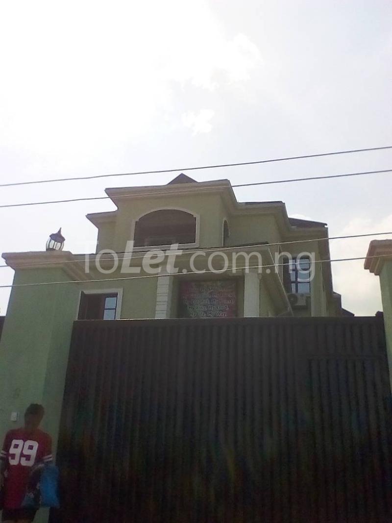 2 bedroom Flat / Apartment for rent Oluwadare Fola Agoro Yaba Lagos
