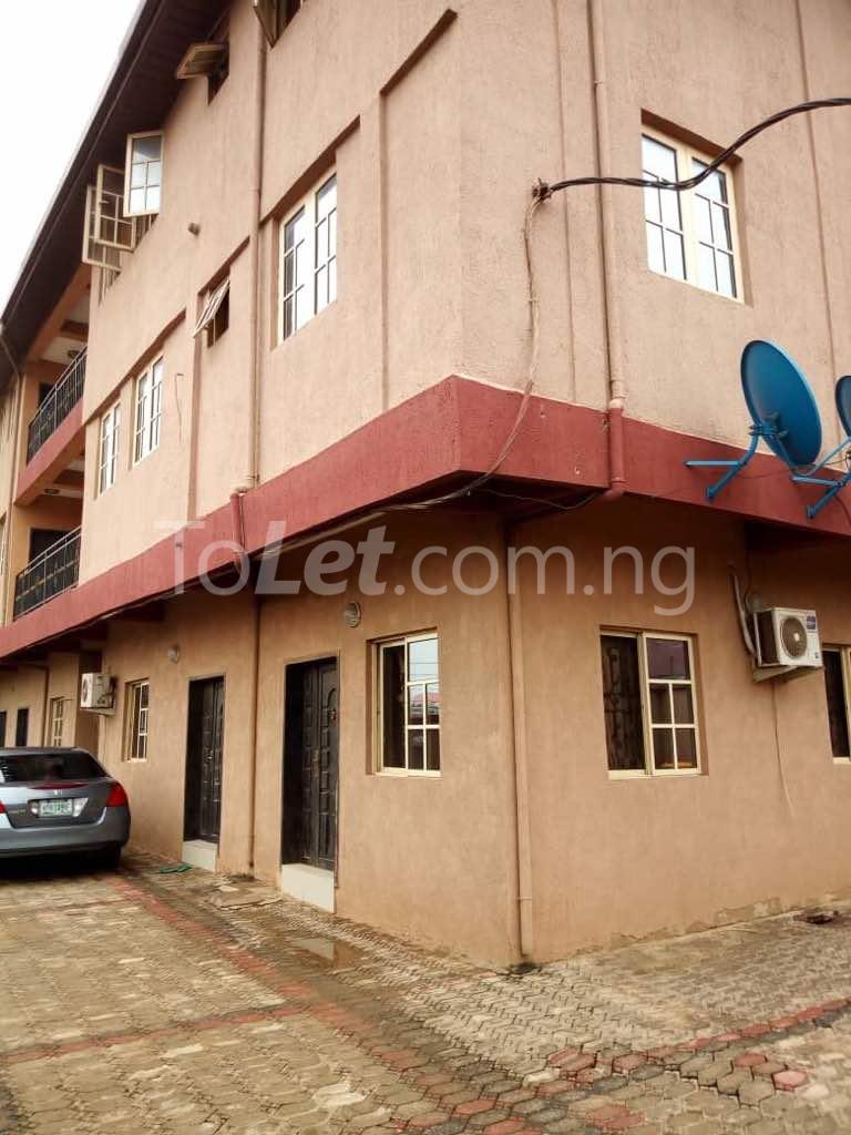 3 bedroom Flat / Apartment for rent Ogungbamila Akoka Yaba Lagos