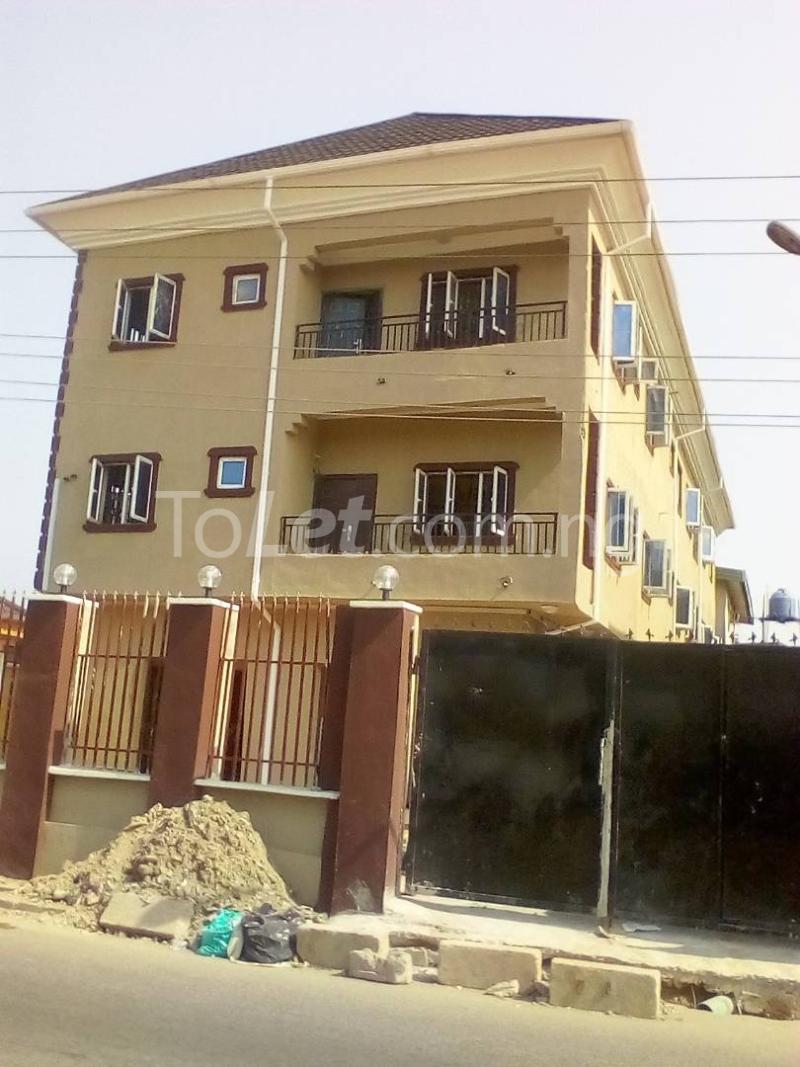 2 bedroom Flat / Apartment for rent St.finbars Road Akoka Yaba Lagos