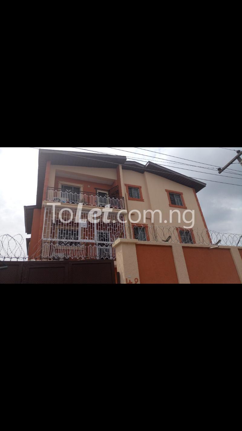 3 bedroom Flat / Apartment for rent Oyadiran Estate Sabo Yaba Lagos - 0