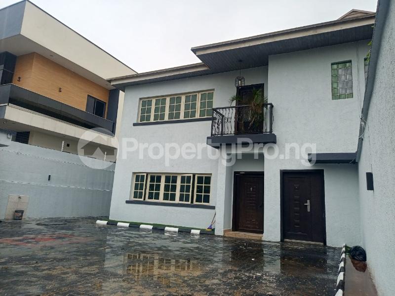 2 bedroom House for rent Lekki Phase 1 Lekki Lagos